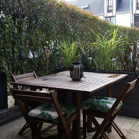 F2 Avec Terrasse Sud, Parking, Wifi Courseulles Daire Dış mekan fotoğraf